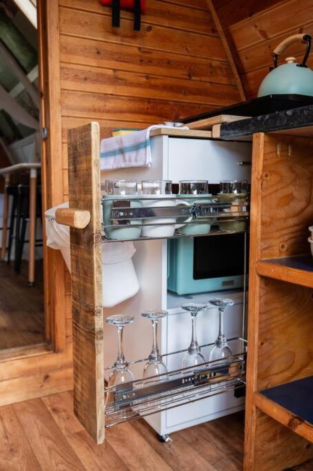 Callington Robin Nest - Cosy Shepherd'S Hut Hideaway מראה חיצוני תמונה