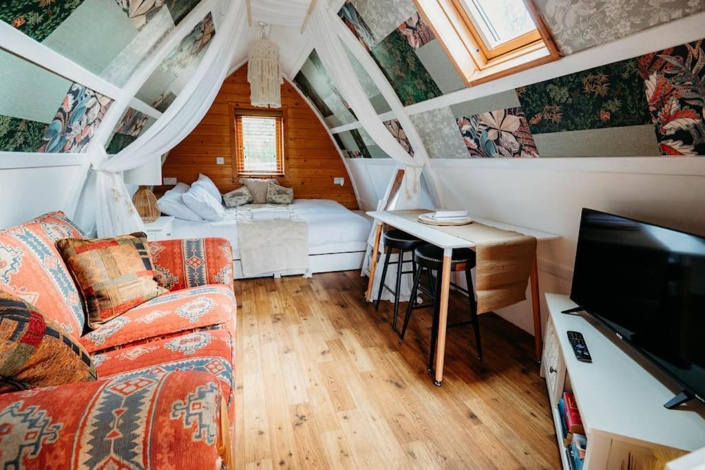 Callington Robin Nest - Cosy Shepherd'S Hut Hideaway מראה חיצוני תמונה