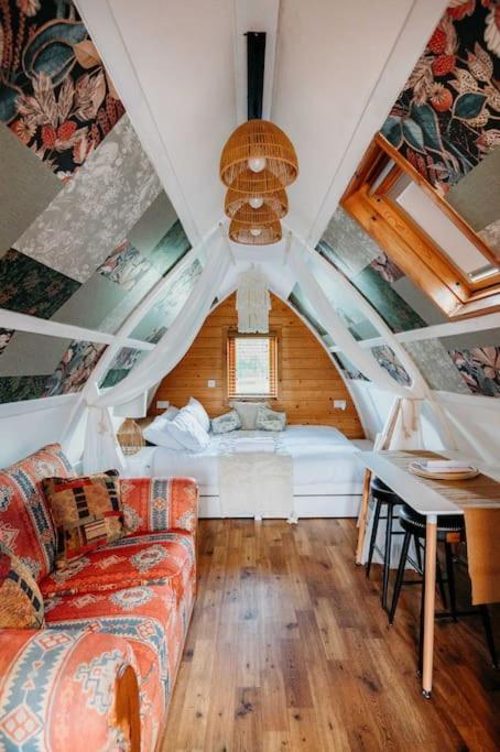 Callington Robin Nest - Cosy Shepherd'S Hut Hideaway מראה חיצוני תמונה
