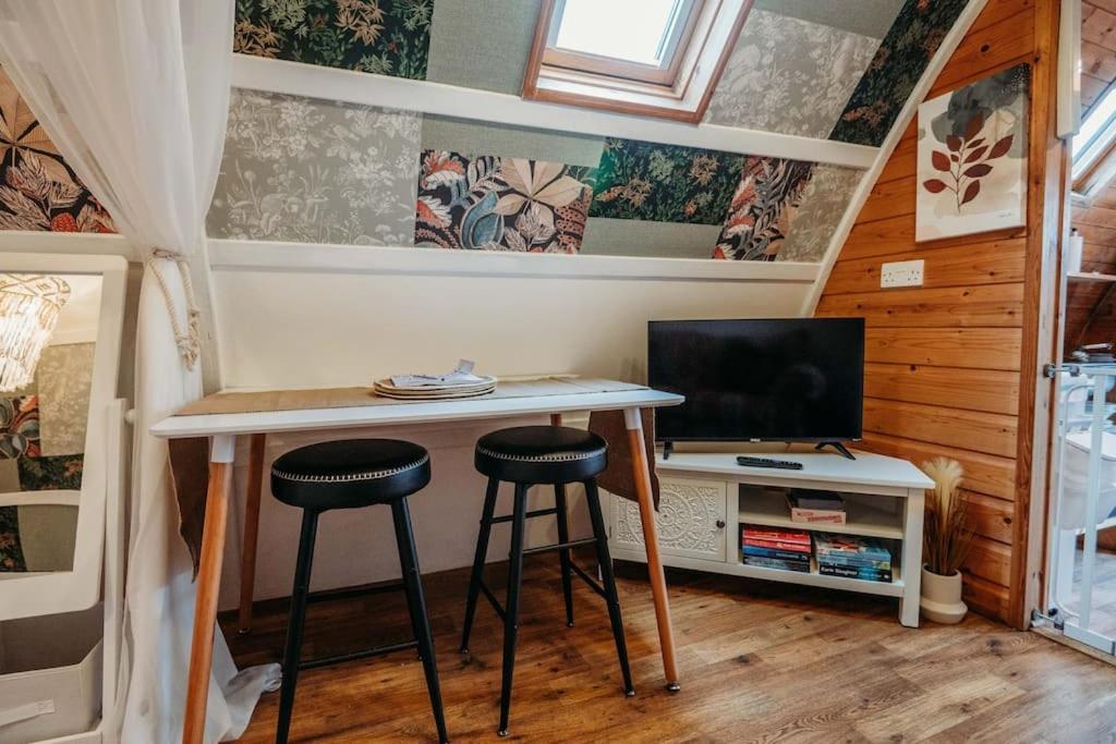 Callington Robin Nest - Cosy Shepherd'S Hut Hideaway מראה חיצוני תמונה